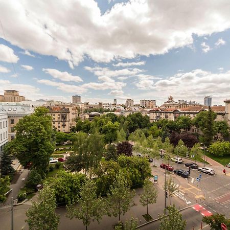 Self Check-In Apartments Kiev Esterno foto