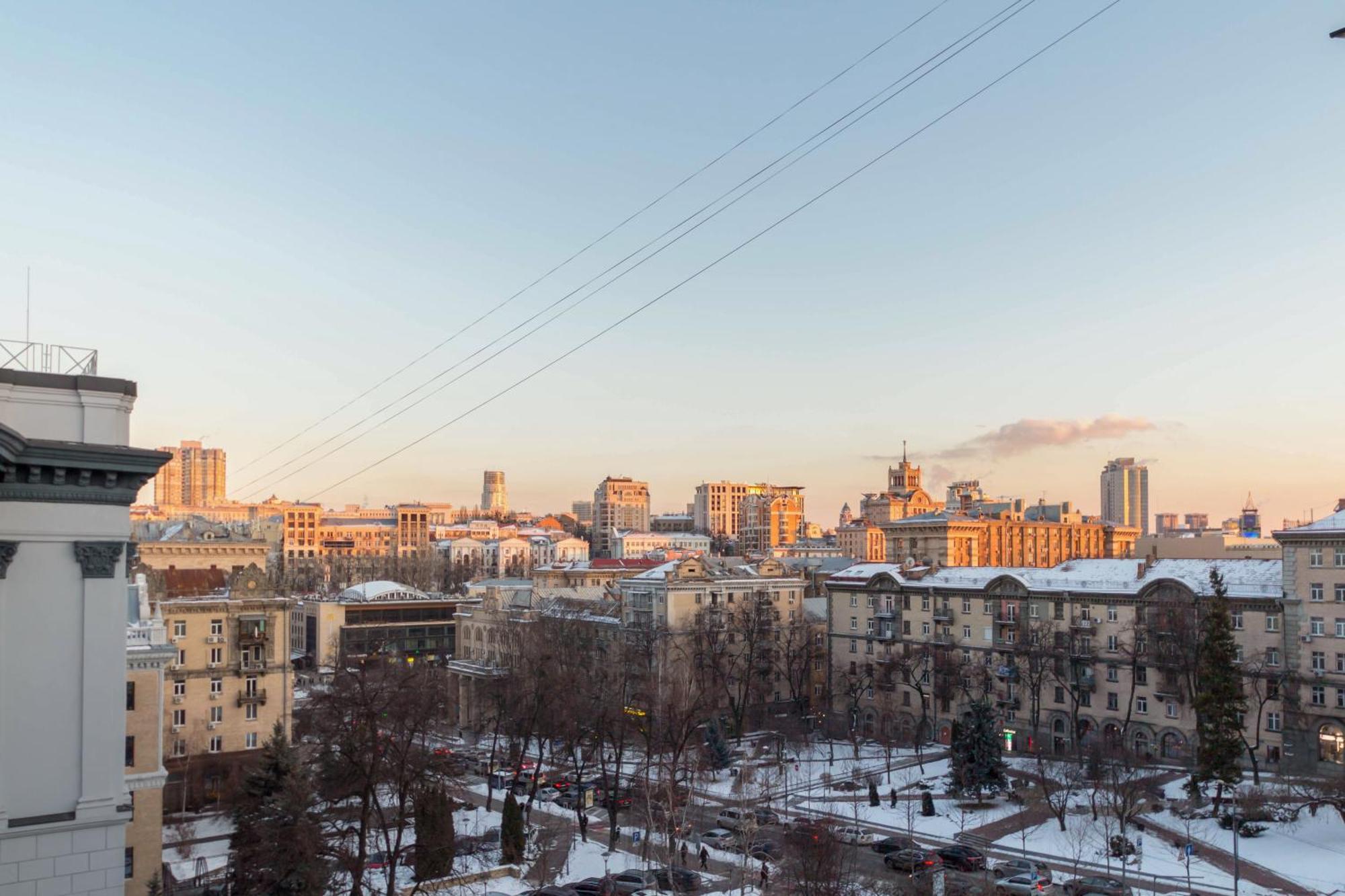 Self Check-In Apartments Kiev Esterno foto
